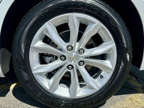 Used 2024 Chevrolet Malibu LT FWD image 28