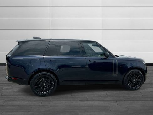 Certified 2023 Land Rover Range Rover Long Wheelbase Autobiography AWD/4WD image 6