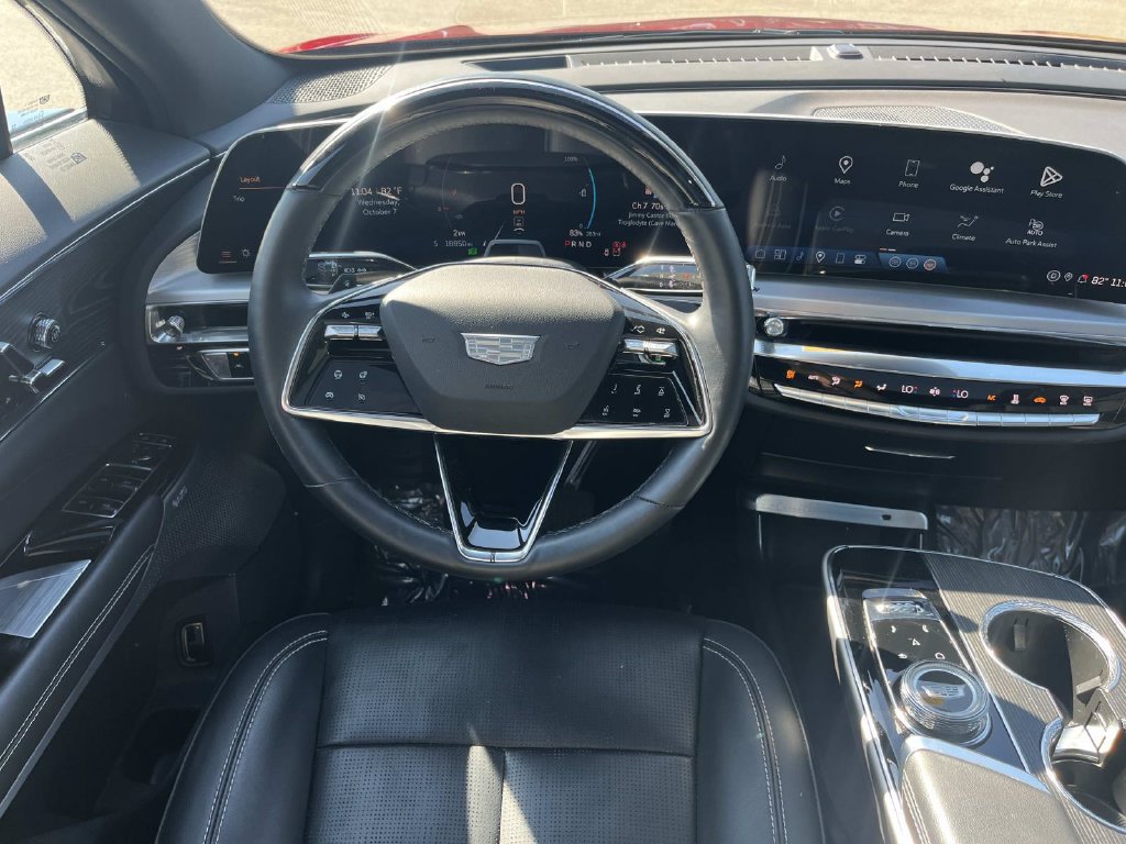 Used 2024 Cadillac Lyriq Luxury RWD image 14