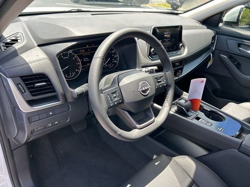 New 2026 Nissan Rogue SV FWD image 22