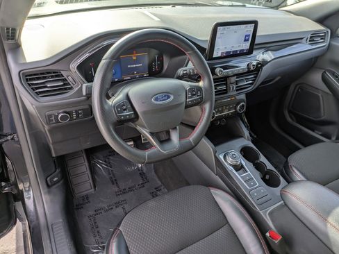 Used 2024 Ford Escape ST-Line image 14