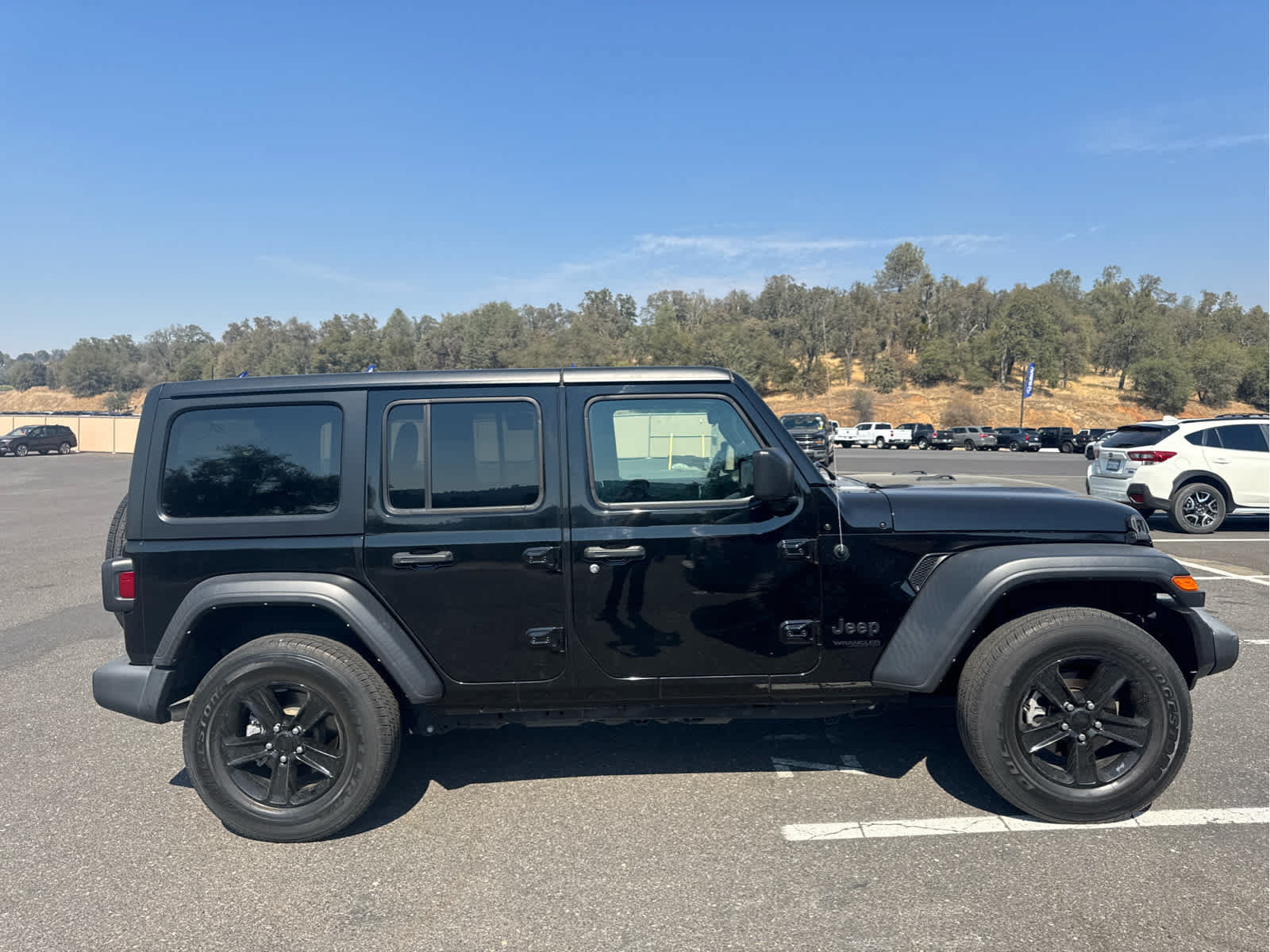 Used 2022 Jeep Wrangler Unlimited Sport AWD/4WD image 4