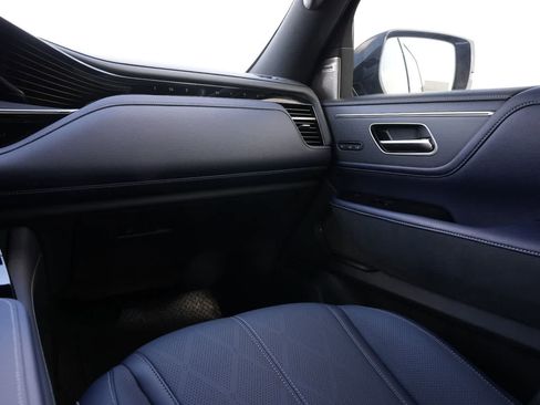 New 2026 INFINITI QX80 4WD image 8