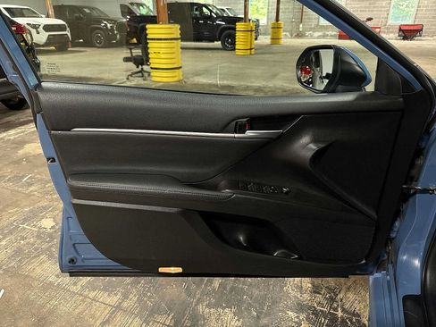 Used 2023 Toyota Camry XSE FWD image 29