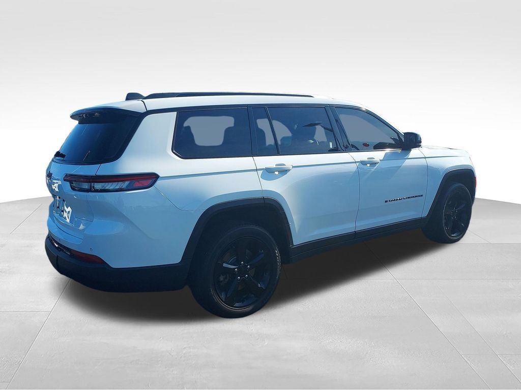 Used 2021 Jeep Grand Cherokee L Laredo AWD/4WD image 5