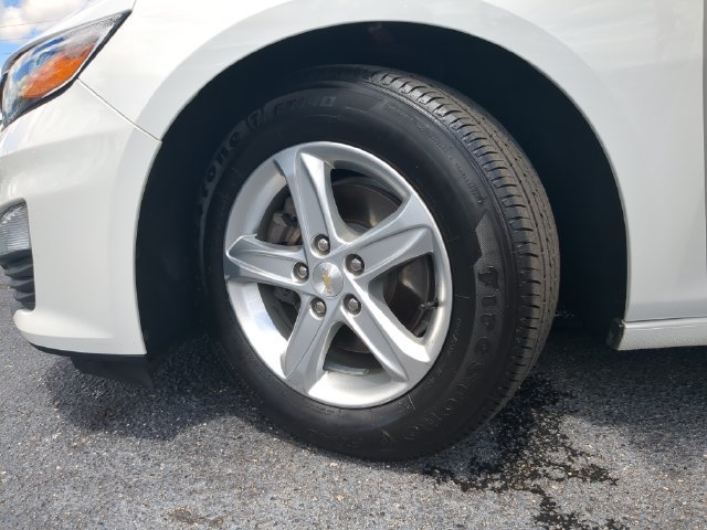Used 2023 Chevrolet Malibu LS FWD image 33