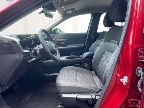 Used 2026 Nissan Kicks SV FWD image 13