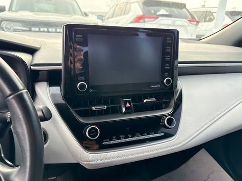 Used 2022 Toyota Corolla SE image 18