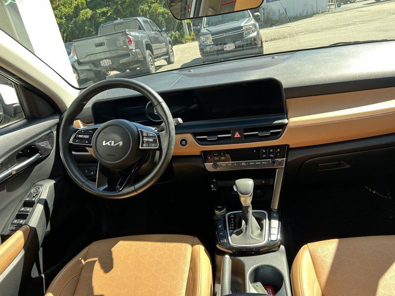 Used 2024 Kia Seltos EX AWD/4WD image 24