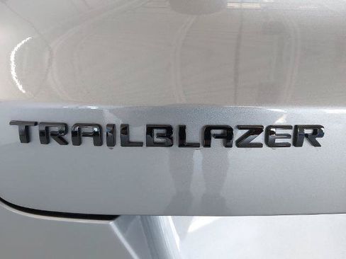 New 2026 Chevrolet TrailBlazer RS w/ Convenience Package FWD image 32