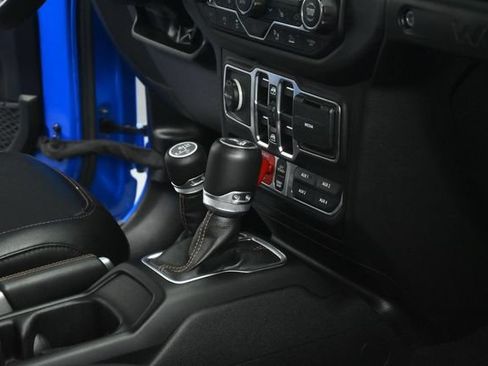 Used 2022 Jeep Wrangler Unlimited Rubicon w/ Trailer Tow Package AWD/4WD image 62