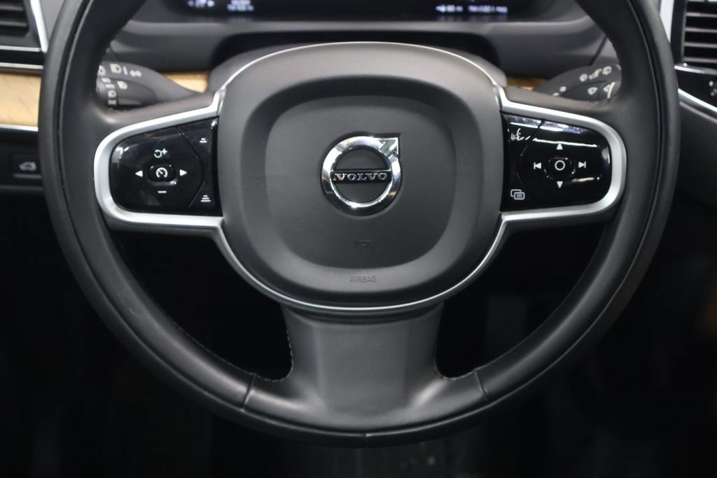 Used 2022 Volvo XC90 T6 Momentum w/ Advanced Package AWD/4WD image 17