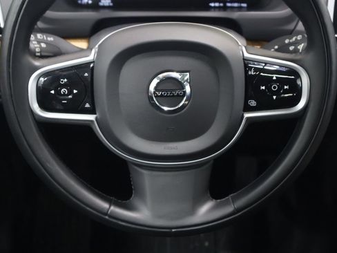 Used 2022 Volvo XC90 T6 Momentum w/ Advanced Package AWD/4WD image 17