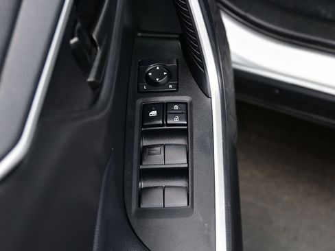 Used 2024 Toyota RAV4 LE image 10