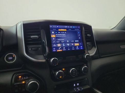 Used 2022 RAM 1500 Big Horn AWD/4WD image 19