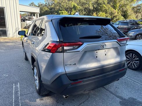 Used 2024 Toyota RAV4 LE AWD/4WD image 7