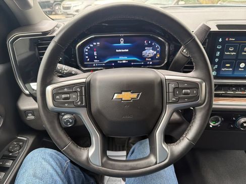 Used 2024 Chevrolet Silverado 1500 LT AWD/4WD image 53