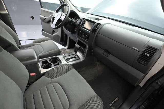 Used 2011 Nissan Pathfinder S w/ Protection Pkg AWD/4WD image 38