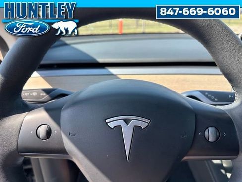 Used 2023 Tesla Model Y Performance AWD/4WD image 29