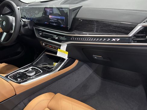 New 2027 BMW X7 xDrive40i AWD/4WD image 25