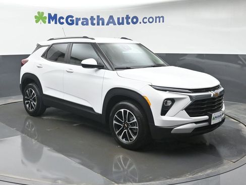 New 2026 Chevrolet TrailBlazer LT w/ Convenience Package image 2