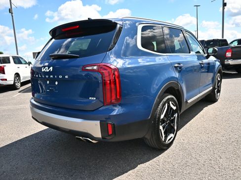 Used 2025 Kia Telluride S AWD/4WD image 6