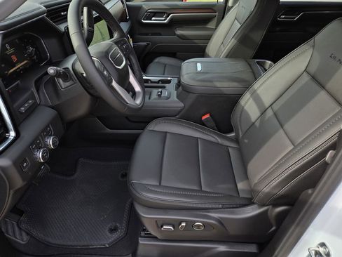 New 2026 GMC Sierra 2500 Denali w/ Denali Reserve Package image 6