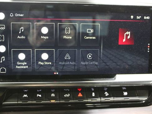 Used 2022 GMC Sierra 1500 SLT AWD/4WD image 33