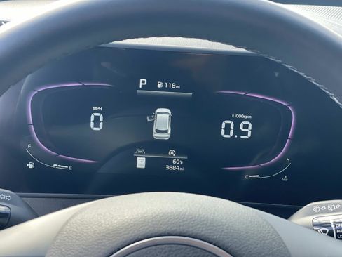 Used 2023 Kia Sportage EX image 18