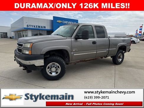 Used 2007 Chevrolet Silverado 2500 LT w/ Heavy-Duty Power Package image 1