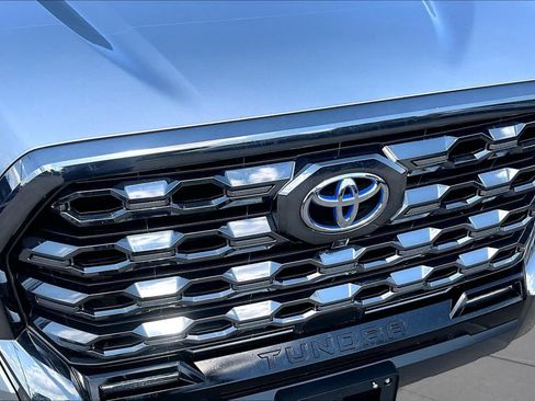Used 2024 Toyota Tundra Platinum AWD/4WD image 30