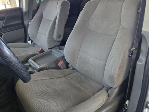 Used 2011 Honda Odyssey EX image 9