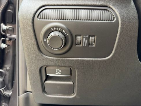 New 2026 Jeep Grand Wagoneer L Summit image 23