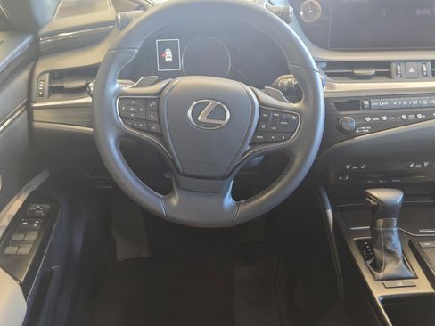 Used 2019 Lexus ES 350 image 6