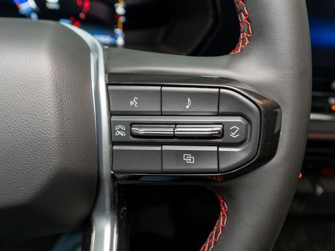 Used 2023 Chevrolet Colorado Z71 w/ Advanced Trailering Package image 24