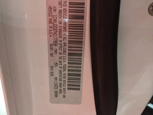 Used 2017 Jeep Compass High Altitude image 33