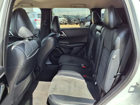 Used 2024 Mitsubishi Outlander SE FWD image 20