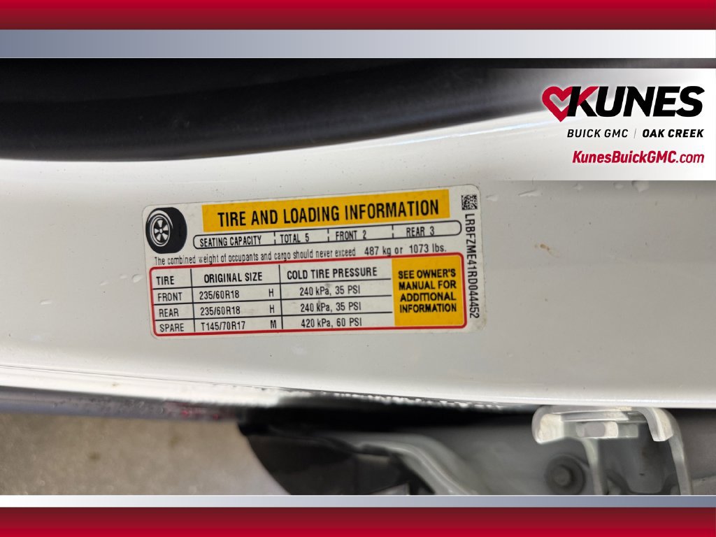 Used 2024 Buick Envision Preferred AWD/4WD image 26