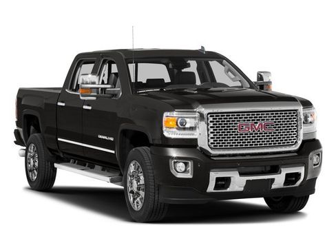 Used 2016 GMC Sierra 2500 Denali w/ Duramax Plus Package AWD/4WD image 9