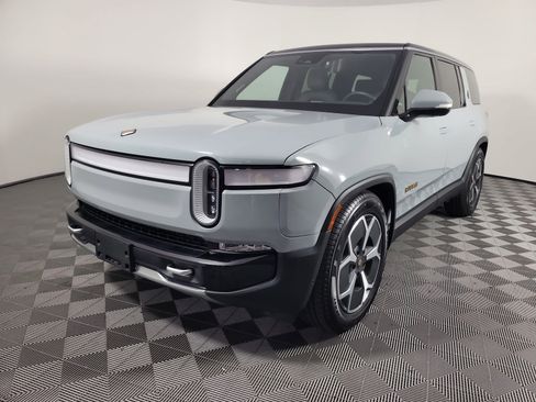 Used 2024 Rivian R1S Adventure image 35
