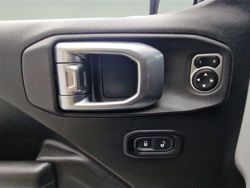 Used 2023 Jeep Wrangler Sport image 13