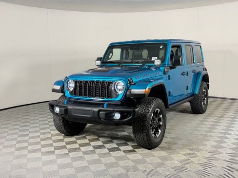 Used 2024 Jeep Wrangler Unlimited Rubicon 4xe AWD/4WD image 9