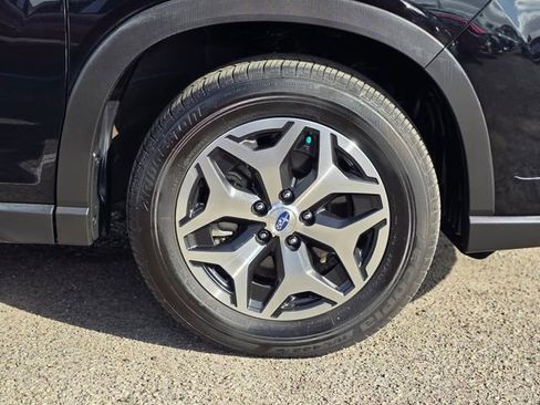 Certified 2023 Subaru Forester Premium image 8