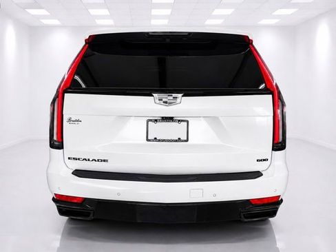 Used 2024 Cadillac Escalade Sport Platinum w/ LPO, ONYX Package AWD/4WD image 13