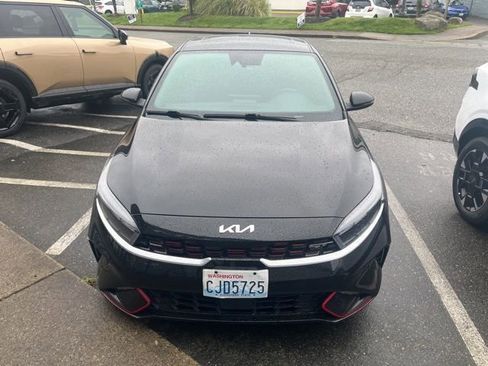 Used 2023 Kia Forte GT w/ GT2 Package image 2