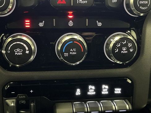 New 2026 RAM 1500 4x4 Crew Cab image 18