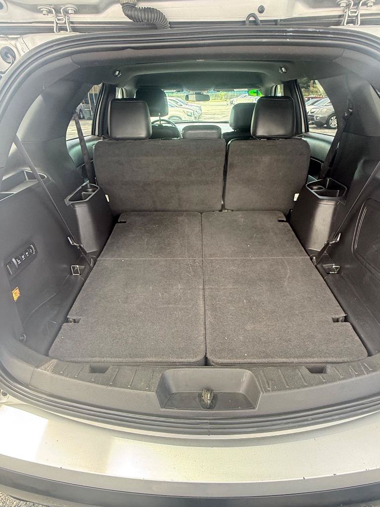 Used 2015 Ford Explorer Limited w/ Equipment Group 302A FWD image 19