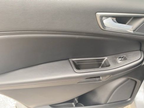 New 2024 Ford Edge SE image 12