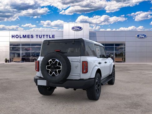 New 2026 Ford Bronco Outer Banks AWD/4WD image 8
