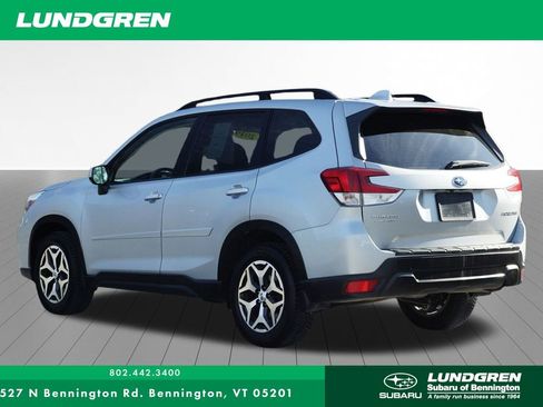 Used 2019 Subaru Forester Premium w/ All-Weather Package image 6